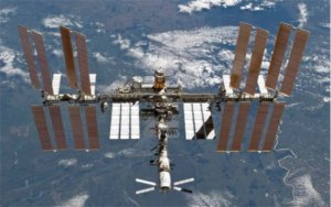 美國宇航員損壞國際空間站的原因是想返回地球