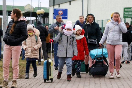 自俄烏戰(zhàn)爭爆發(fā)以來 約有10萬烏克蘭人進入波蘭