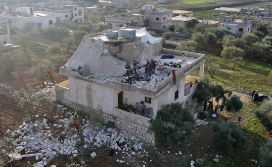 伊斯蘭國(guó)ISIS頭目和家人融入因戰(zhàn)爭(zhēng)背井離鄉(xiāng)的敘利亞人