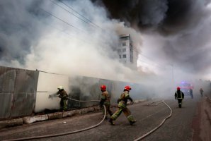 烏克蘭核電站外的激烈戰(zhàn)斗引發(fā)火災(zāi)