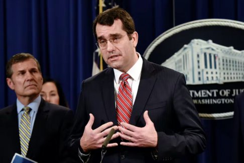 特朗普支持的堪薩斯州總檢察長贏得共和黨州長提名