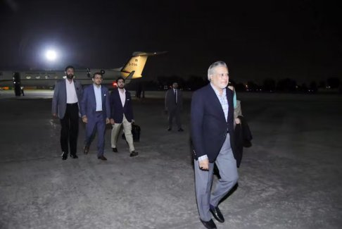 伊沙克·達爾宣誓就任巴基斯坦新任財政部長