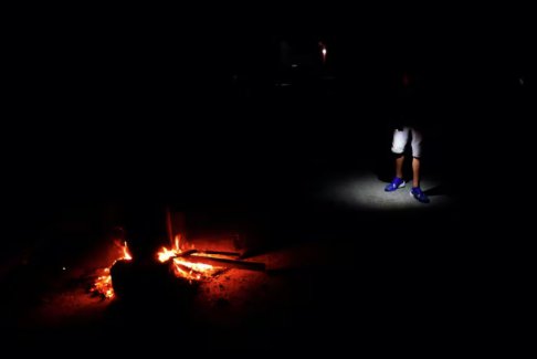 颶風(fēng)伊恩經(jīng)過后 古巴大片地區(qū)仍在停電中