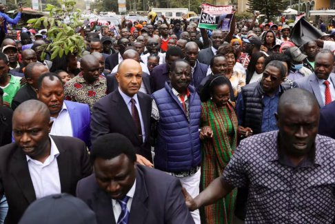 肯尼亞最高法院將對(duì)有爭(zhēng)議的總統(tǒng)選舉結(jié)果作出裁決