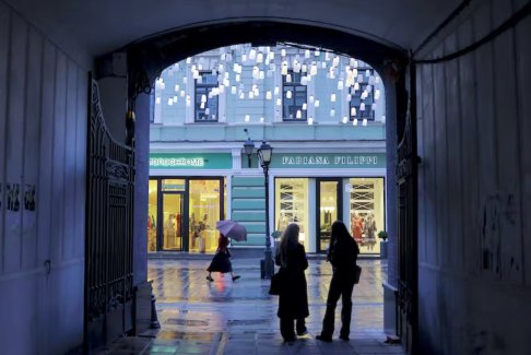 俄羅斯國防部稱不要因?yàn)閼?zhàn)爭而取消新年慶?；顒?dòng)