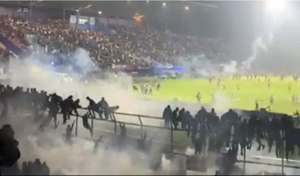 印度尼西亞足球場踩踏事件造成127人死亡180人受傷