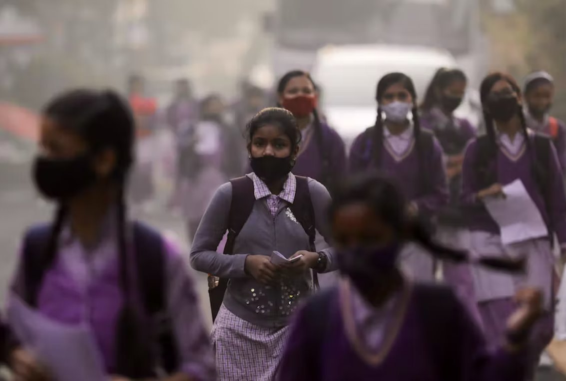 印度新德里空氣污染惡化關(guān)閉小學(xué)