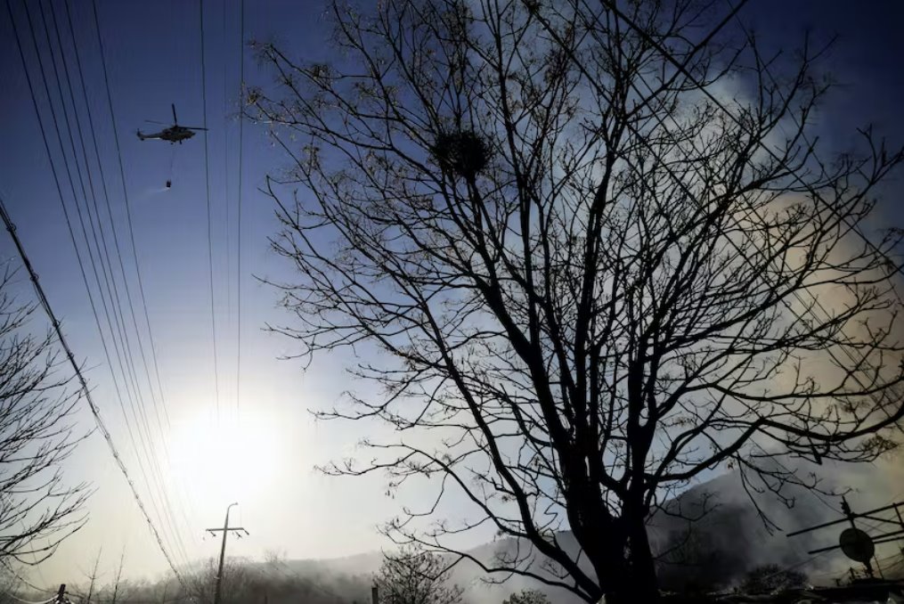 韓國(guó)棚戶區(qū)發(fā)生火災(zāi)約500人被疏散