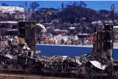 野火襲擊夏威夷小鎮(zhèn)時 祈禱 恐懼和逃跑