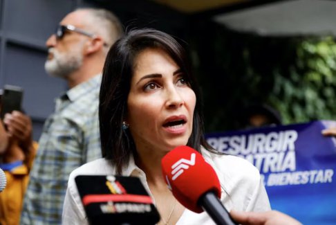 厄瓜多爾總統(tǒng)領跑者在威脅中穿上防彈背心