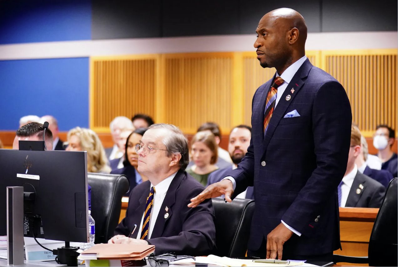 特朗普的律師稱 如果特朗普贏得2024年大選不應(yīng)接受審判