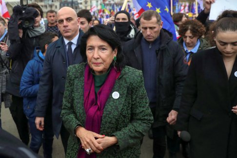 格魯吉亞執(zhí)政黨在十月大選前對選舉委員會的影響力