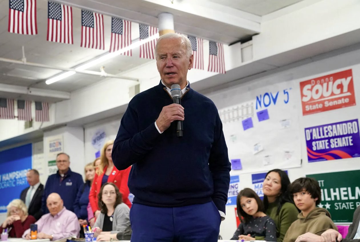 美國總統(tǒng)喬&middot;拜登于2024年3月11日訪問位于美國新罕布什爾州曼徹斯特的競選現(xiàn)場辦公室時發(fā)表講話。