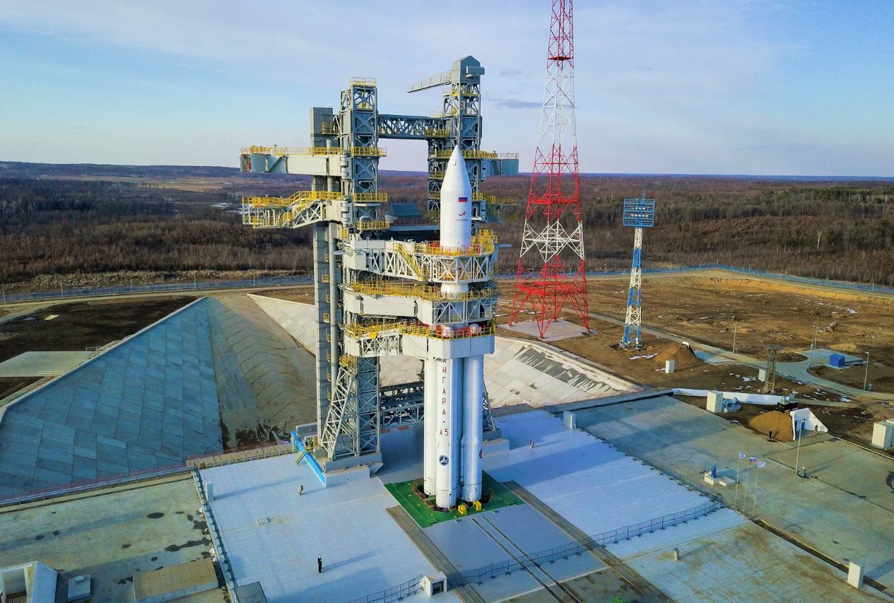 2024年4月8日，安加拉-A5火箭出現(xiàn)在俄羅斯遠(yuǎn)東阿穆爾地區(qū)東方航天發(fā)射場(chǎng)的發(fā)射臺(tái)上。
