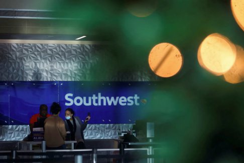 美國將確定西南航空和聯(lián)邦快遞客機(jī)險(xiǎn)些發(fā)生事故的