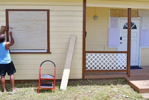 颶風(fēng)貝里爾加強(qiáng) 加勒比海地區(qū)做好準(zhǔn)備