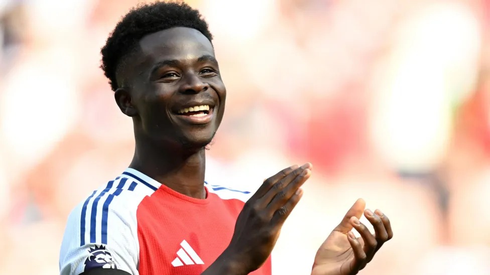 布卡約&middot;薩卡在對陣狼隊的11場英超比賽中攻入4球