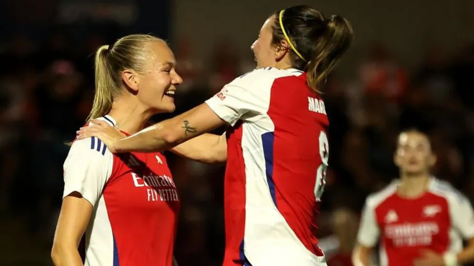 阿森納對(duì)陣羅森博格時(shí)三度擊中門框