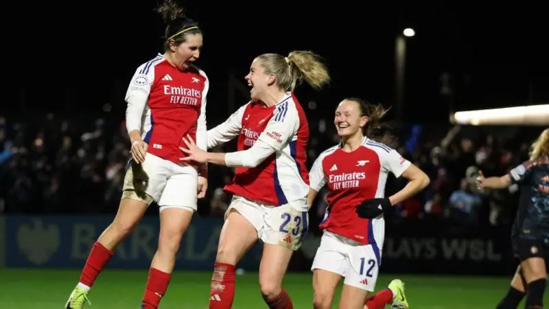 馬里奧娜&middot;卡爾登蒂慶祝進(jìn)球