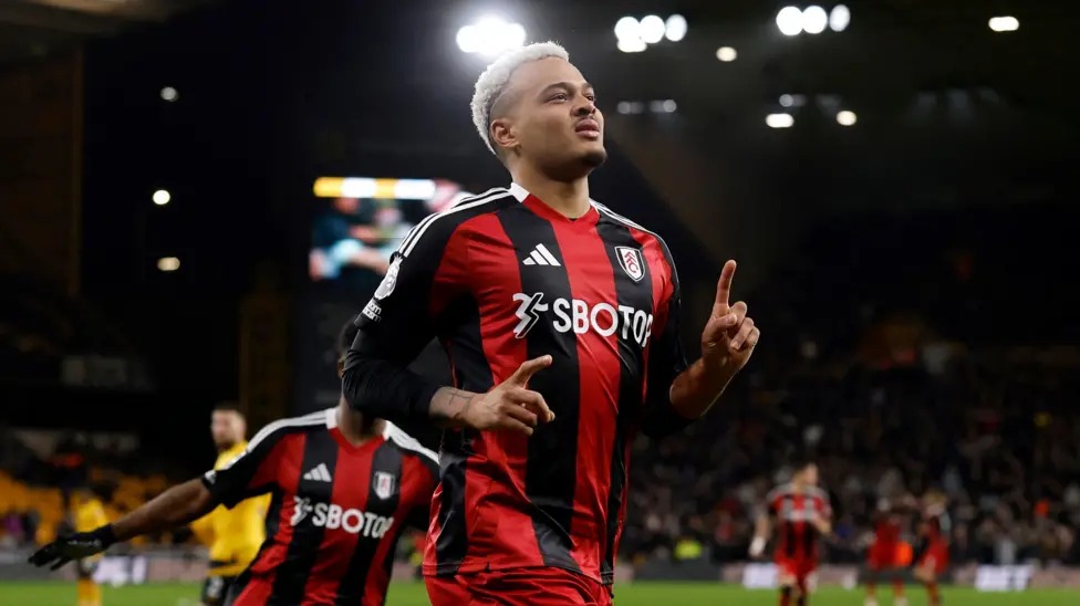 富勒姆的羅德里戈·穆尼茲慶祝進球