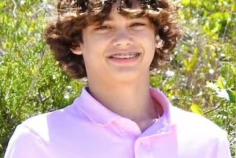 擁有100多萬(wàn)粉絲的16歲TikTok明星喬舒亞·布萊克利奇去