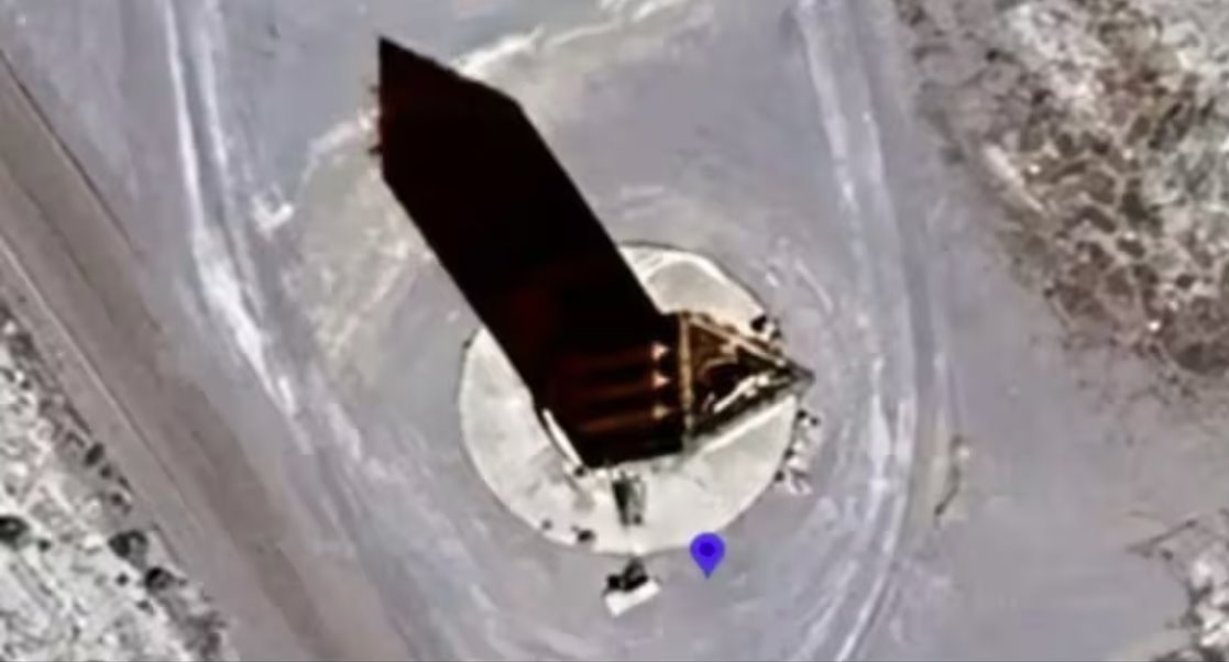 谷歌地球發(fā)現(xiàn)美國51區(qū)空軍基地神秘塔樓