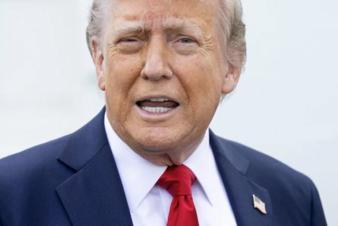 特朗普考慮在預(yù)算藍(lán)圖中大幅削減開支