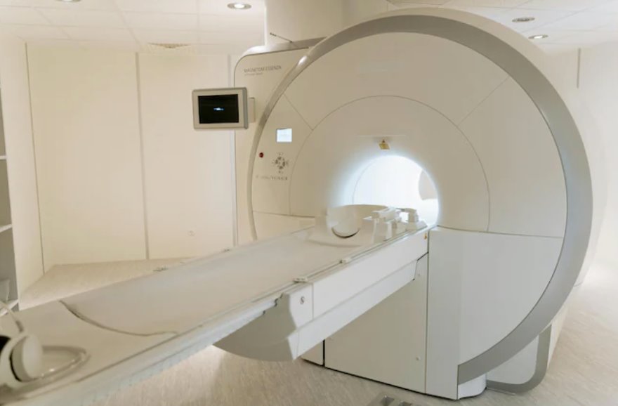 美國男子戴金屬鏈闖核磁共振室喪命