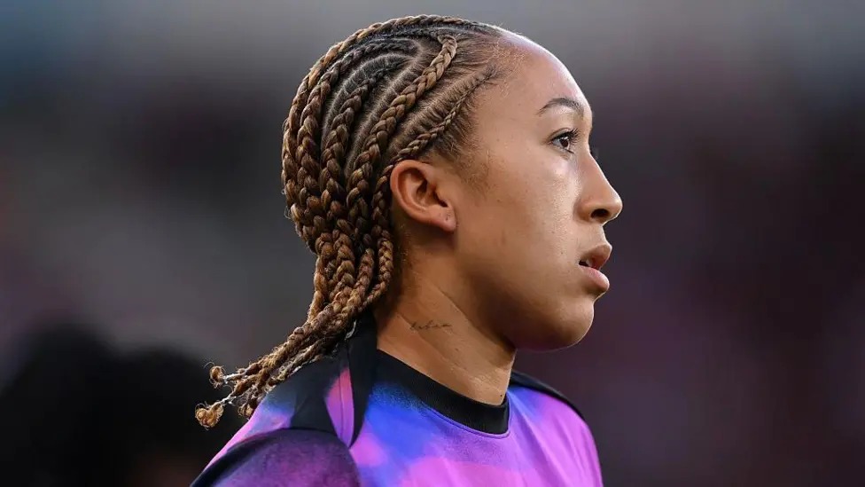 到目前為止，勞倫&middot;詹姆斯已經(jīng)參加了2025年歐洲杯的全部五場(chǎng)比賽