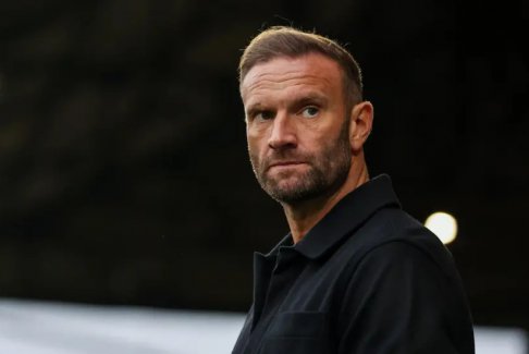 英甲布萊克浦任命前博爾頓主帥埃瓦特為主教練