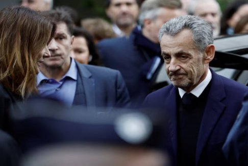 法國(guó)前總統(tǒng)尼古拉·薩科齊開(kāi)始服刑