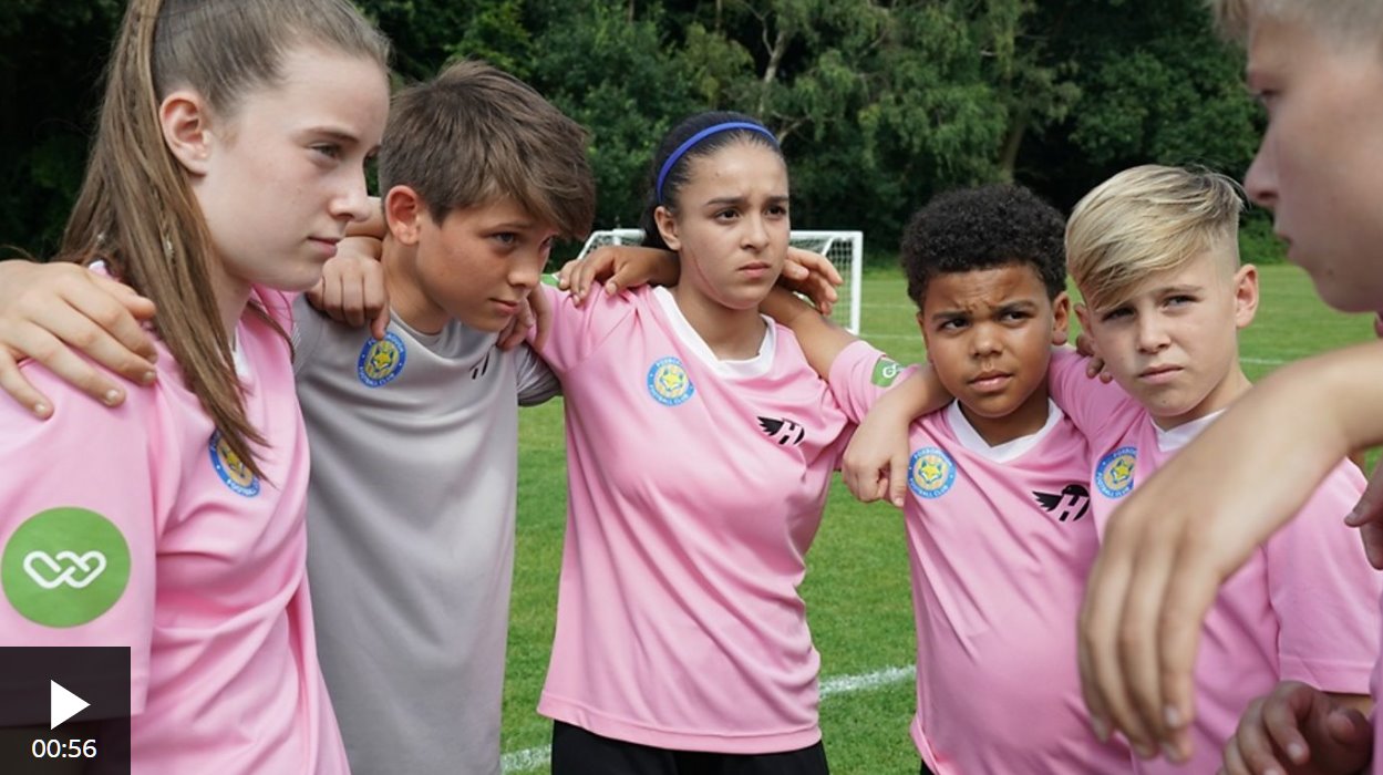 杰米約翰遜足球俱樂部：泰瑞和巴茲在訓練中發(fā)生沖突