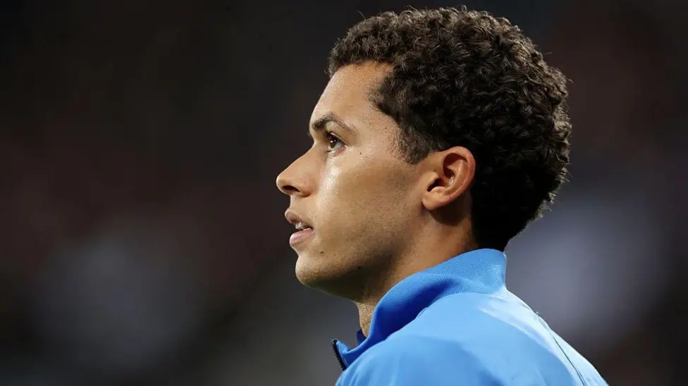 布倫南&middot;約翰遜代表威爾士出場(chǎng)40次攻入6球