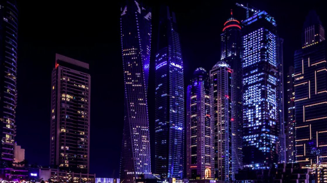 喀拉拉邦少年從迪拜高樓墜亡:“當(dāng)時正在拍攝飛機照片”