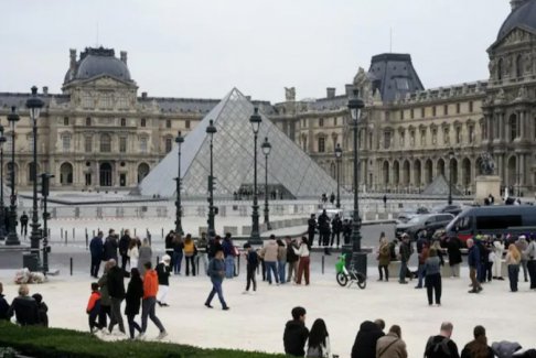 盧浮宮珠寶劫案數(shù)周后漏水事故又損壞400件埃及文物