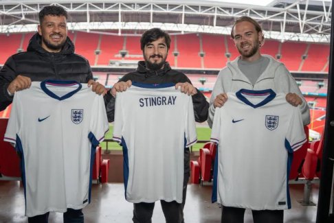 薩頓英超預(yù)測(cè)VS嘉賓英格蘭電競(jìng)明星丹尼爾·黃貂魚