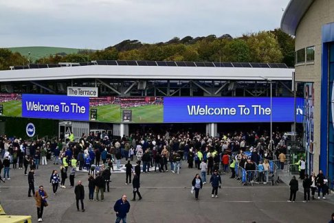 布萊頓在球迷憤怒后改變主意 不再建紀念墻