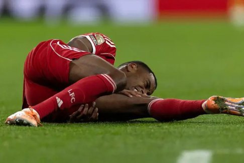利物浦擔(dān)心伊薩克會遭遇嚴(yán)重的小腿傷勢
