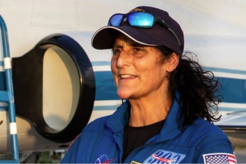 美國(guó)宇航局宇航員蘇尼塔·威廉姆斯退休