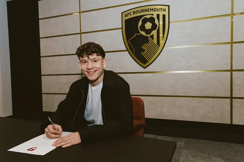 伯恩茅斯對陣?yán)锲? /></p>
<p>溫州溫網(wǎng)<a href=