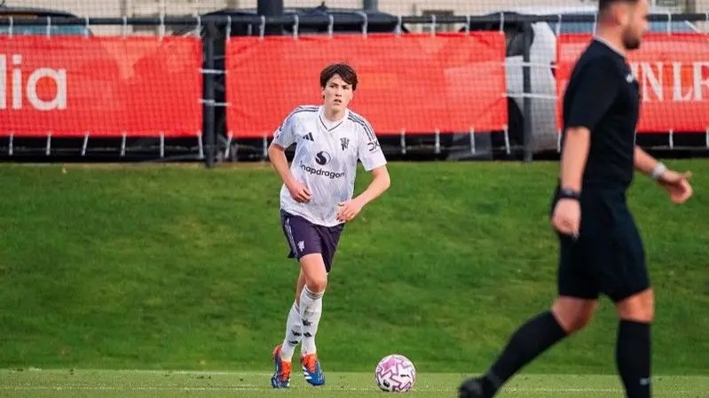 曼聯(lián)球員丹&middot;阿默11月代表U18青年隊(duì)出戰(zhàn)利物浦